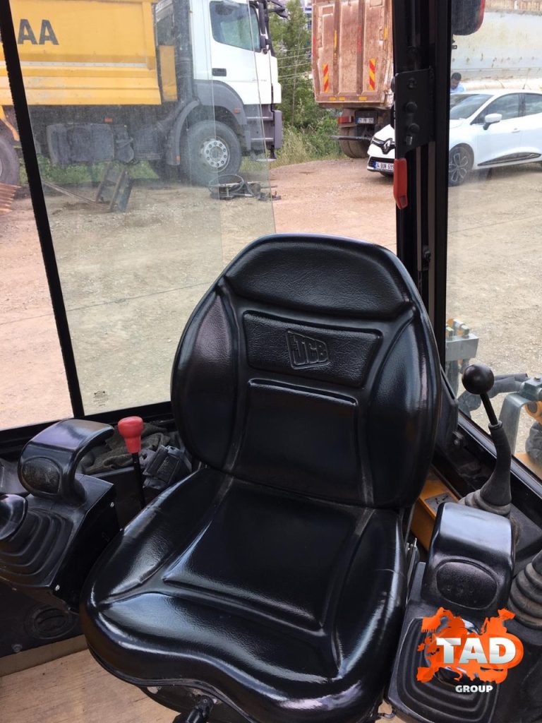 1842463302 ekskavator pogruzchik jcb 1