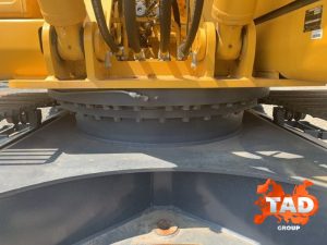 1883077378 gusenichnyj ekskavator komatsu