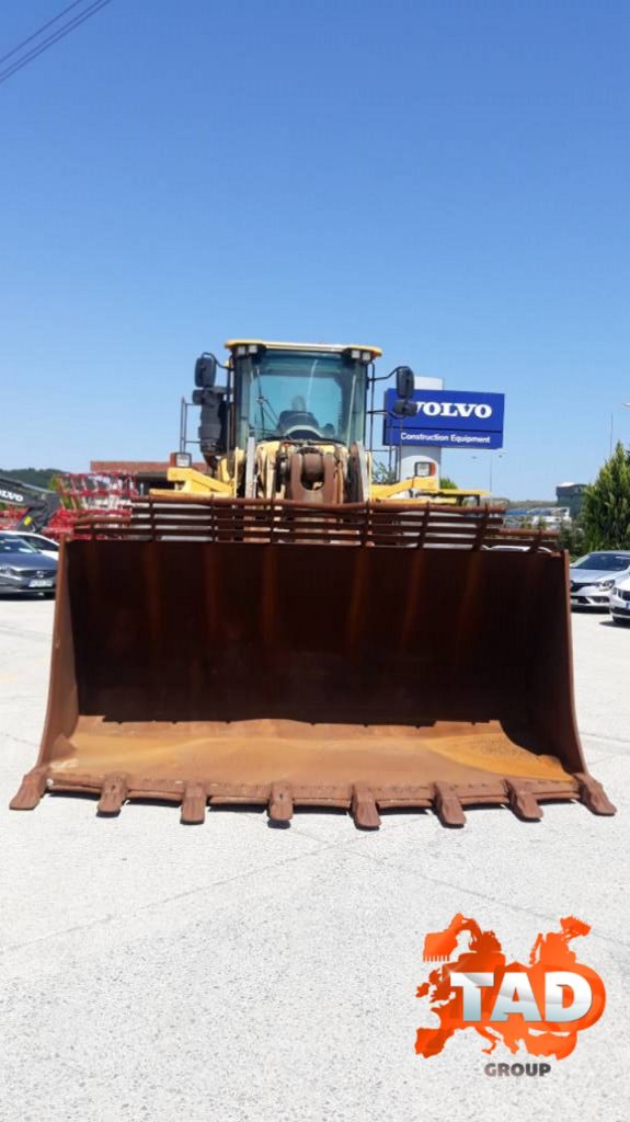 1895359172 frontalnyj pogruzchik volvo