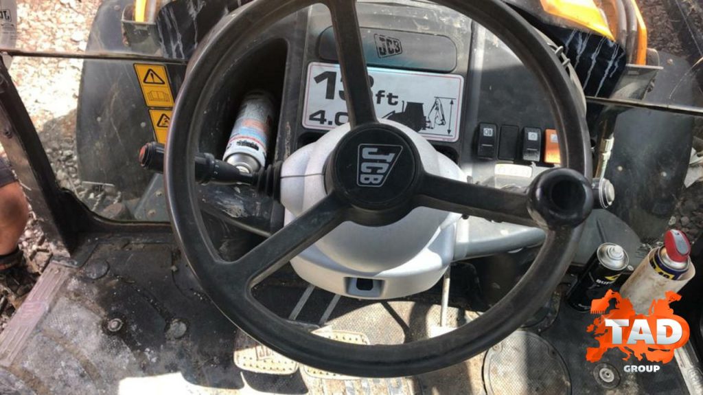 1895395761 ekskavator pogruzchik jcb 3cx