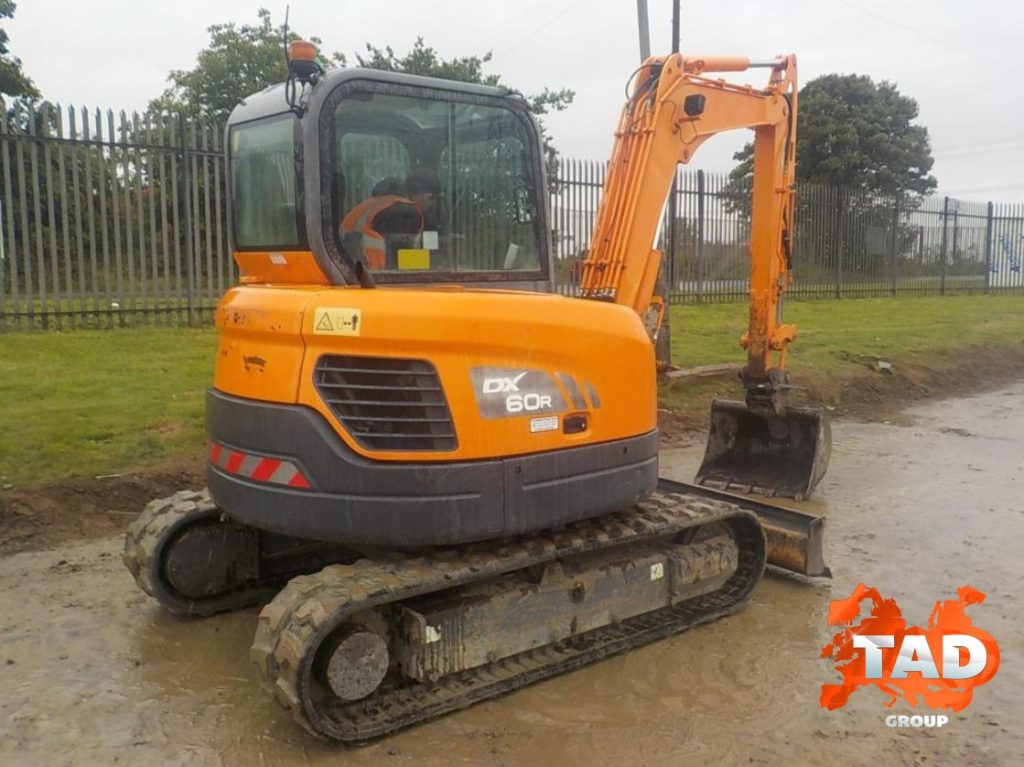 1936339772 miniekskavator doosan dx60r