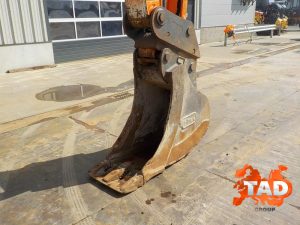 1941649301 gusenichnyj ekskavator hitachi