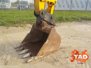 1944691485 gusenichnyj ekskavator jcb