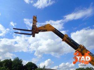 1956601647 teleskopicheskij pogruzchik jcb