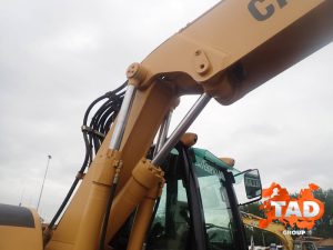 1964572187 kolesnyj ekskavator caterpillar
