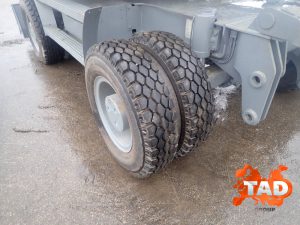 1964572360 kolesnyj ekskavator caterpillar