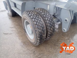 1964572360 kolesnyj ekskavator caterpillar