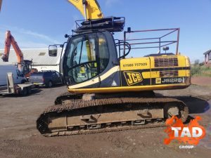 1966655726 gusenichnyj ekskavator jcb