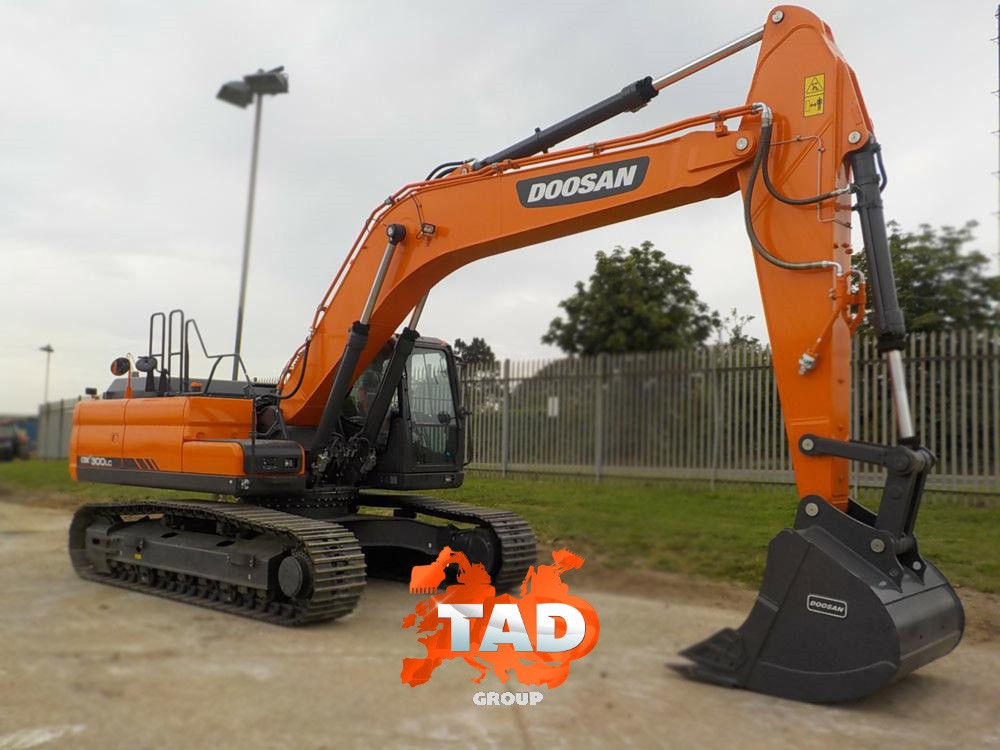 Doosan DX300LC-5 Crawler Excavator
