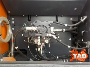 1978336083 gusenichnyj ekskavator doosan
