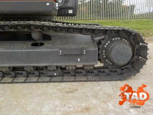 1978336131 gusenichnyj ekskavator doosan