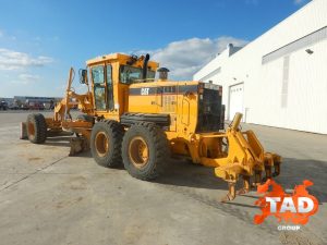 1984756593 grejder cat 140h