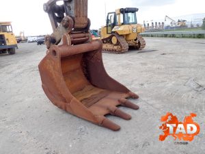 1984892591 gusenichnyj ekskavator volvo