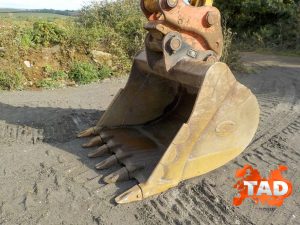 1988093407 gusenichnyj ekskavator komatsu
