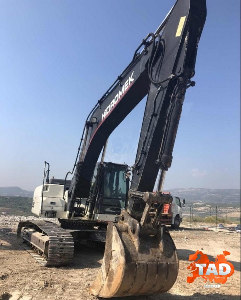 2056191335 gusenichnyj ekskavator hidromek