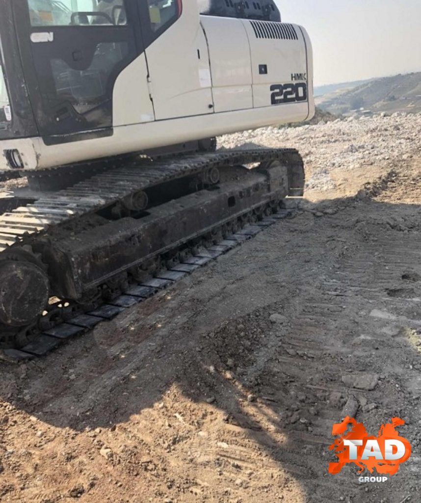 2056191533 gusenichnyj ekskavator hidromek