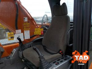 2063837776 gusenichnyj ekskavator doosan