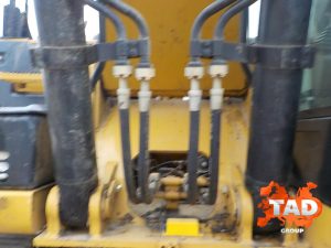 2067663740 gusenichnyj ekskavator cat