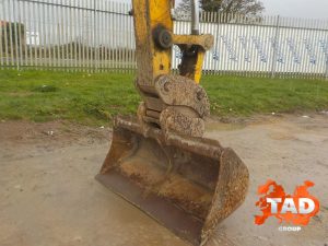 2079185613 gusenichnyj ekskavator jcb