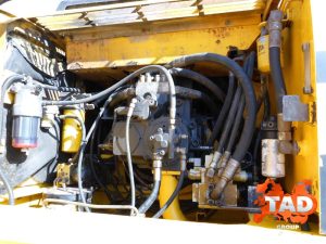 2080604011 gusenichnyj ekskavator jcb