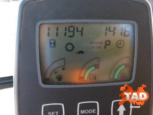 2080604945 gusenichnyj ekskavator jcb