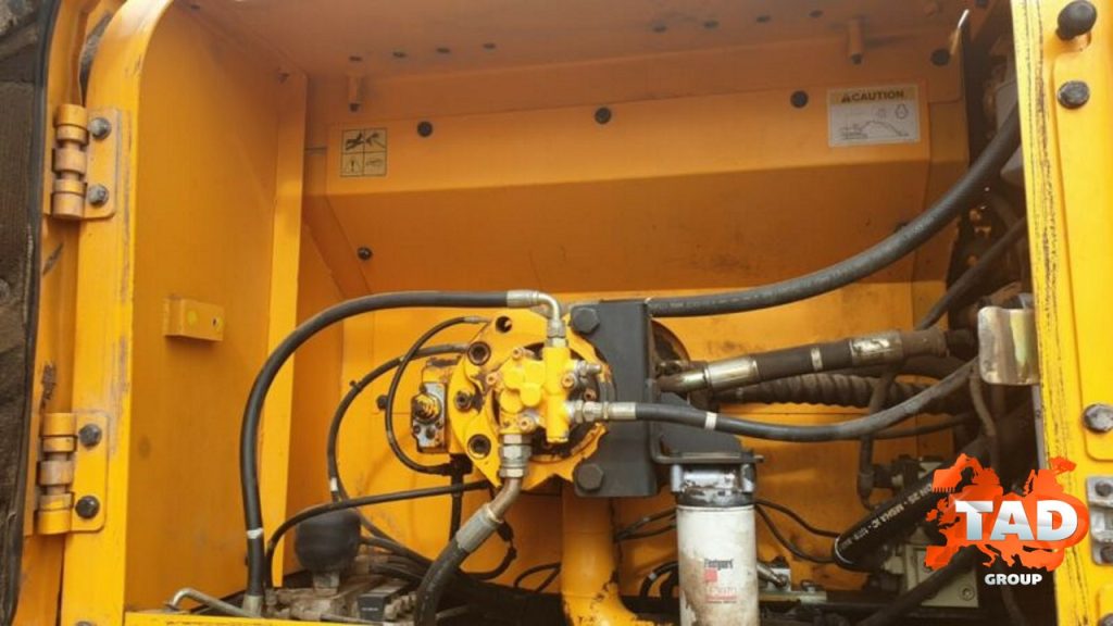 2095579986 gusenichnyj ekskavator hyundai