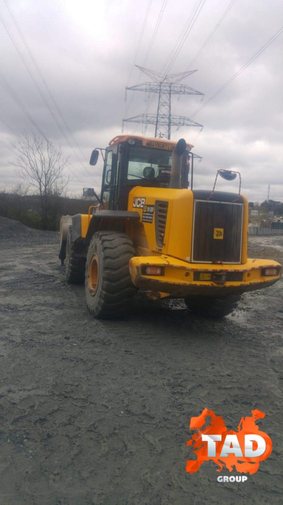 2130221477 frontalnyj pogruzchik jcb
