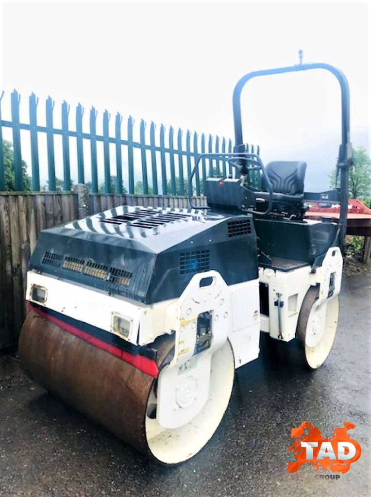2138131986 dorozhnyj katok bomag