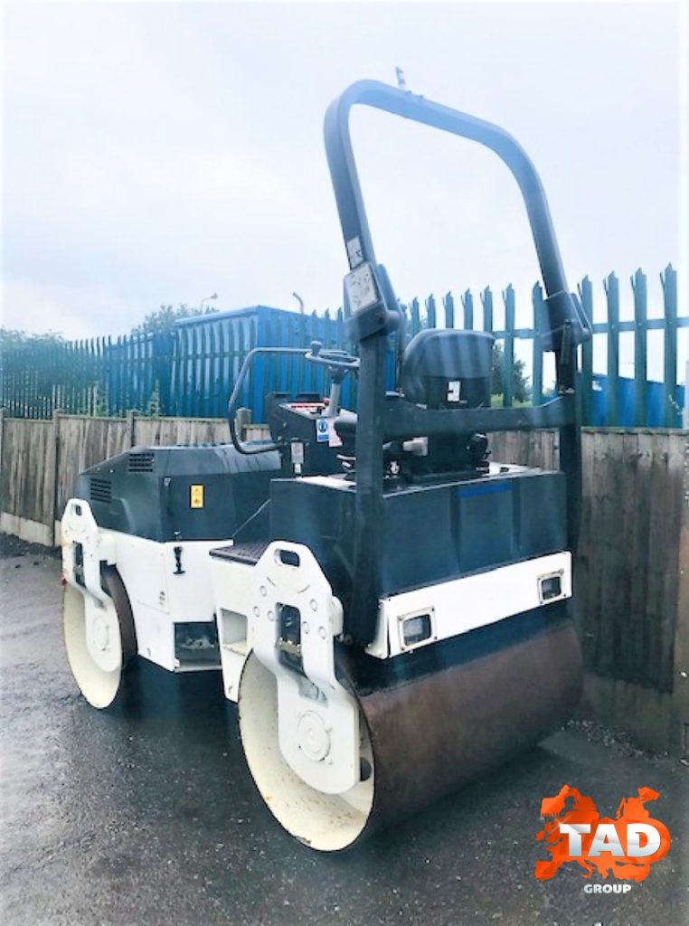 2138132102 dorozhnyj katok bomag