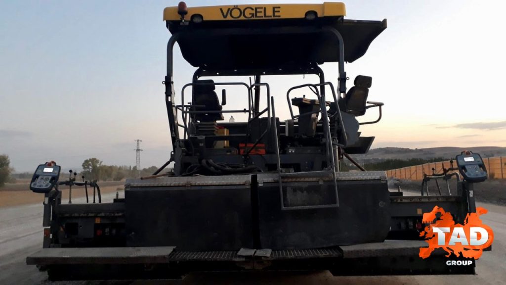 2152230914 asfaltoukladchik vogele super