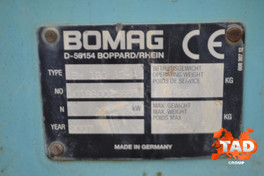 2177528329 dorozhnyj katok bomag