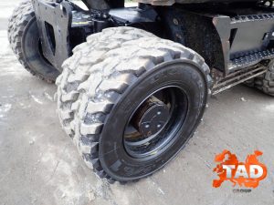 2191285372 kolesnyj ekskavator hitachi