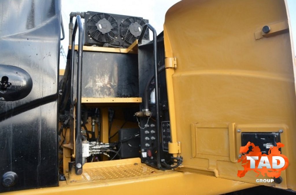 2191364816 kolesnyj ekskavator caterpillar