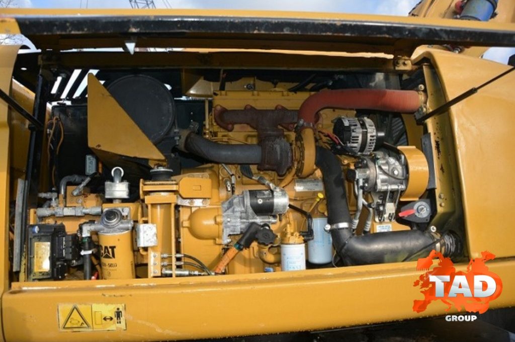 2191364825 kolesnyj ekskavator caterpillar