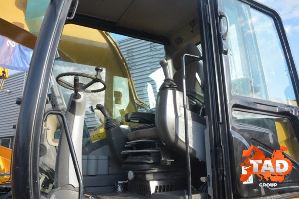 2191364828 kolesnyj ekskavator caterpillar