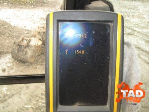 2207472107 gusenichnyj ekskavator jcb