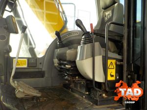 2209911551 gusenichnyj ekskavator jcb