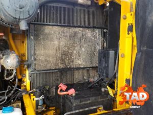 2209911561 gusenichnyj ekskavator jcb