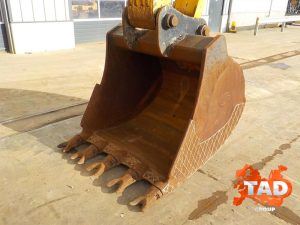 2212824734 gusenichnyj ekskavator jcb