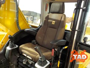 2212824737 gusenichnyj ekskavator jcb