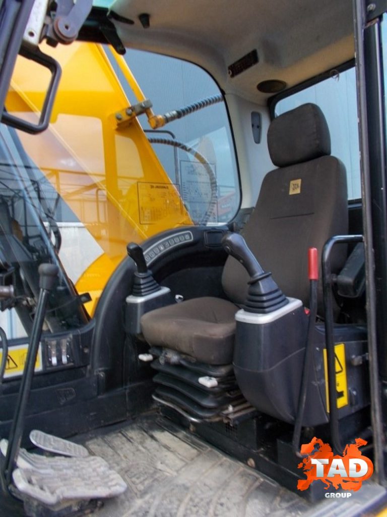 2227676772 gusenichnyj ekskavator jcb