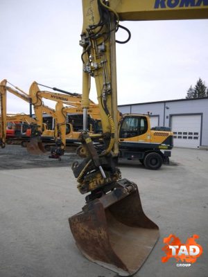 2227775700 kolesnyj ekskavator komatsu
