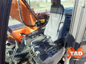 2228215858 gusenichnyj ekskavator doosan