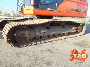 2228216090 gusenichnyj ekskavator doosan