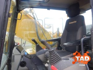 2240214132 gusenichnyj ekskavator komatsu