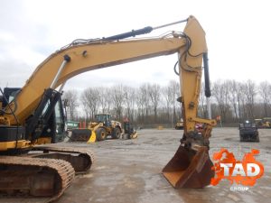 2240440552 gusenichnyj ekskavator caterpillar