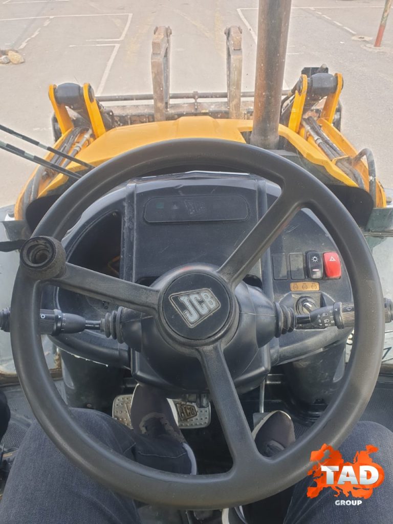 2244813758 ekskavator pogruzchik jcb 3cx