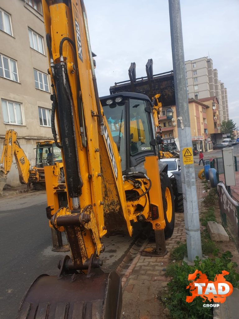 2244813768 ekskavator pogruzchik jcb 3cx