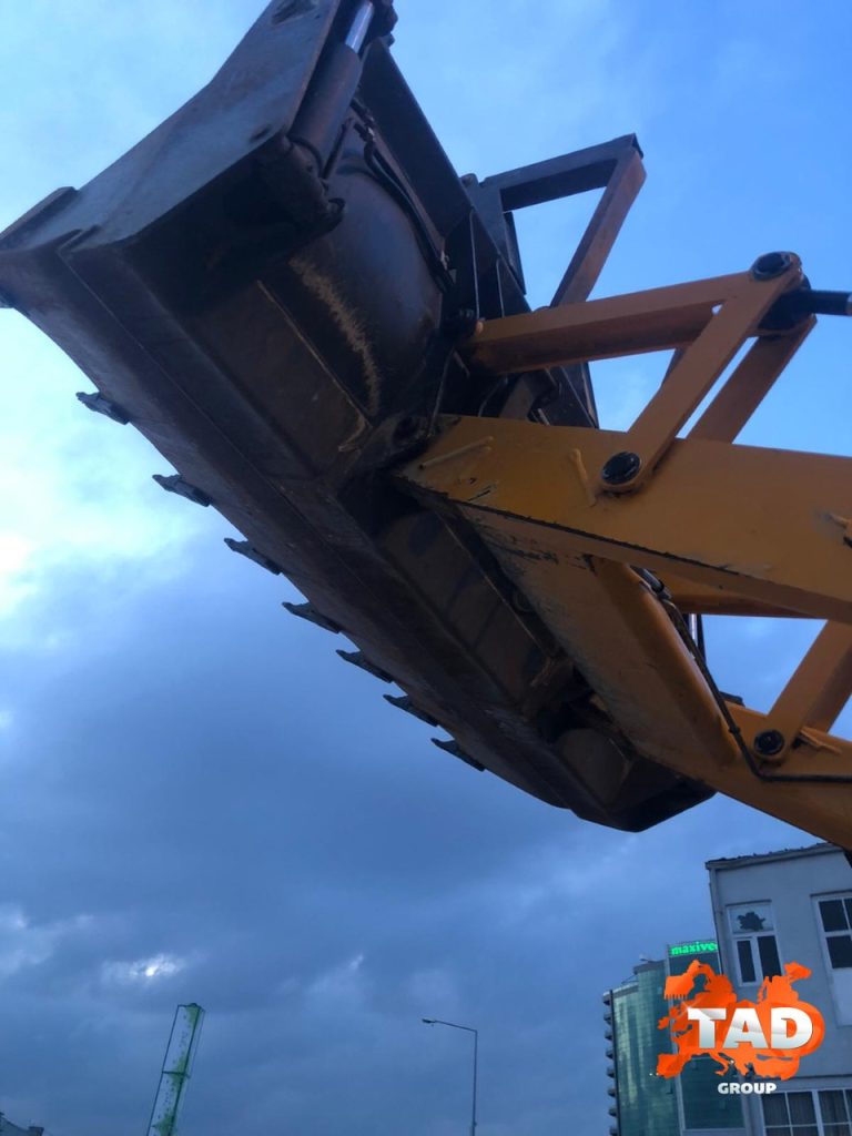 2244993298 ekskavator pogruzchik jcb 3cx
