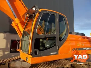 2258095367 gusenichnyj ekskavator doosan
